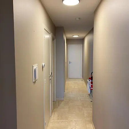 Seawind 503 With Frontal Sea View Apartment