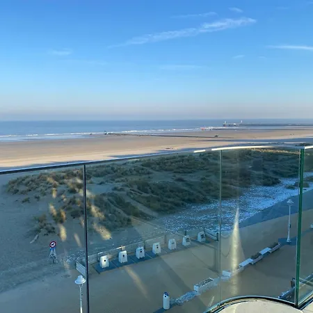 Apartment Seawind 503 With Frontal Sea View