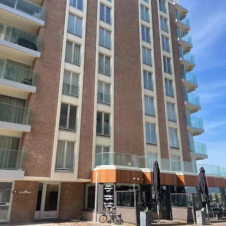 Seawind 503 With Frontal Sea View Apartment Nieuwpoort